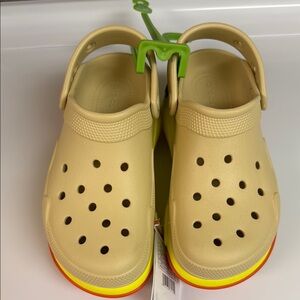 Crocs Bubble crush platforms. Tan, yellow brown and orange. Awesome! women’s 6